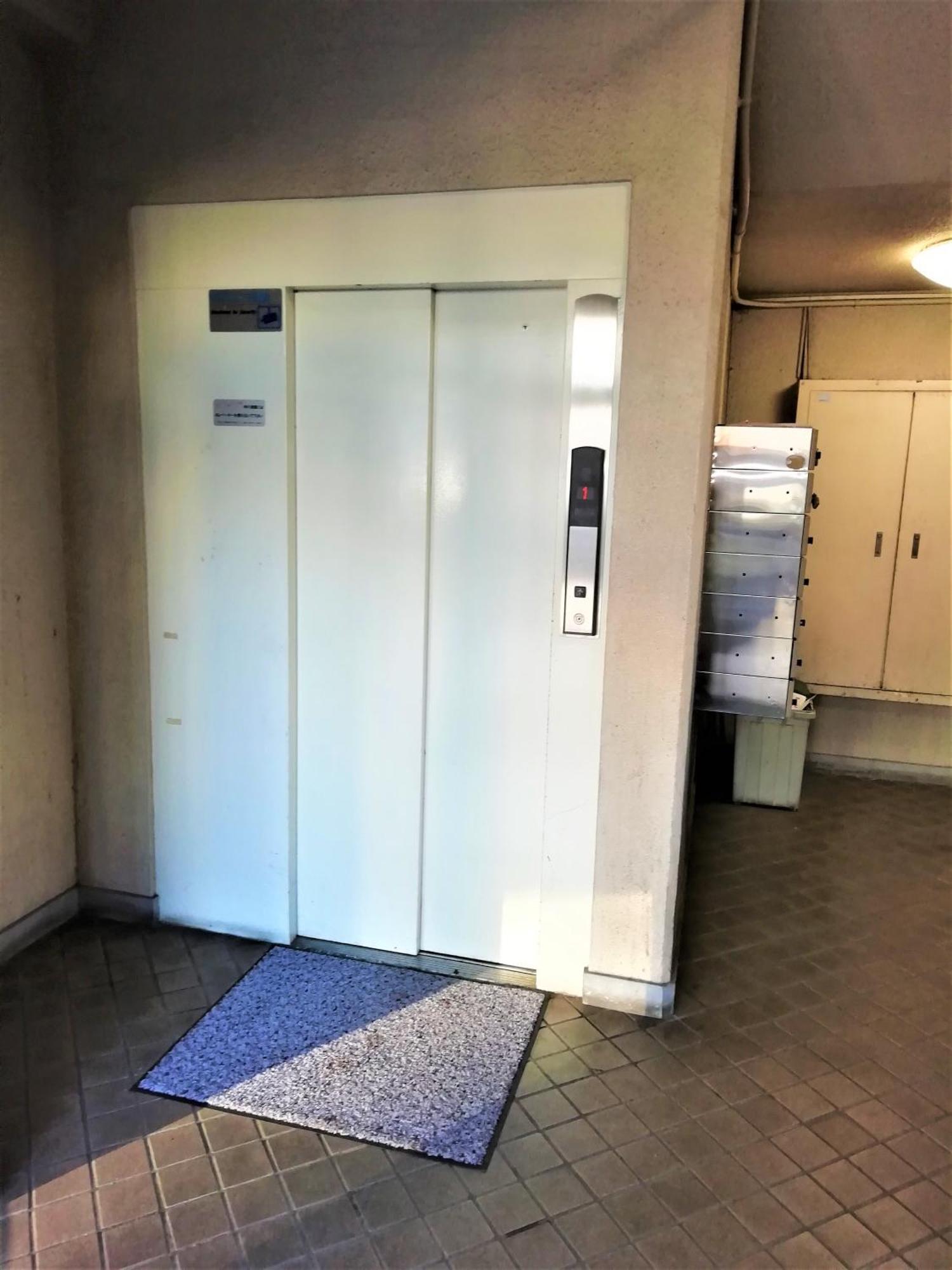 Near Tram Apartment Okayama Exterior foto